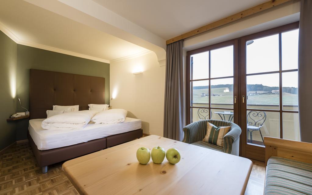 Hotel Alpenflora Castelrotto Extérieur photo